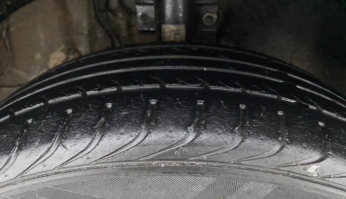 2019 Volkswagen Polo TRENDLINE 1.0L, Petrol, Manual, 32,052 km, Right Front Tyre Tread