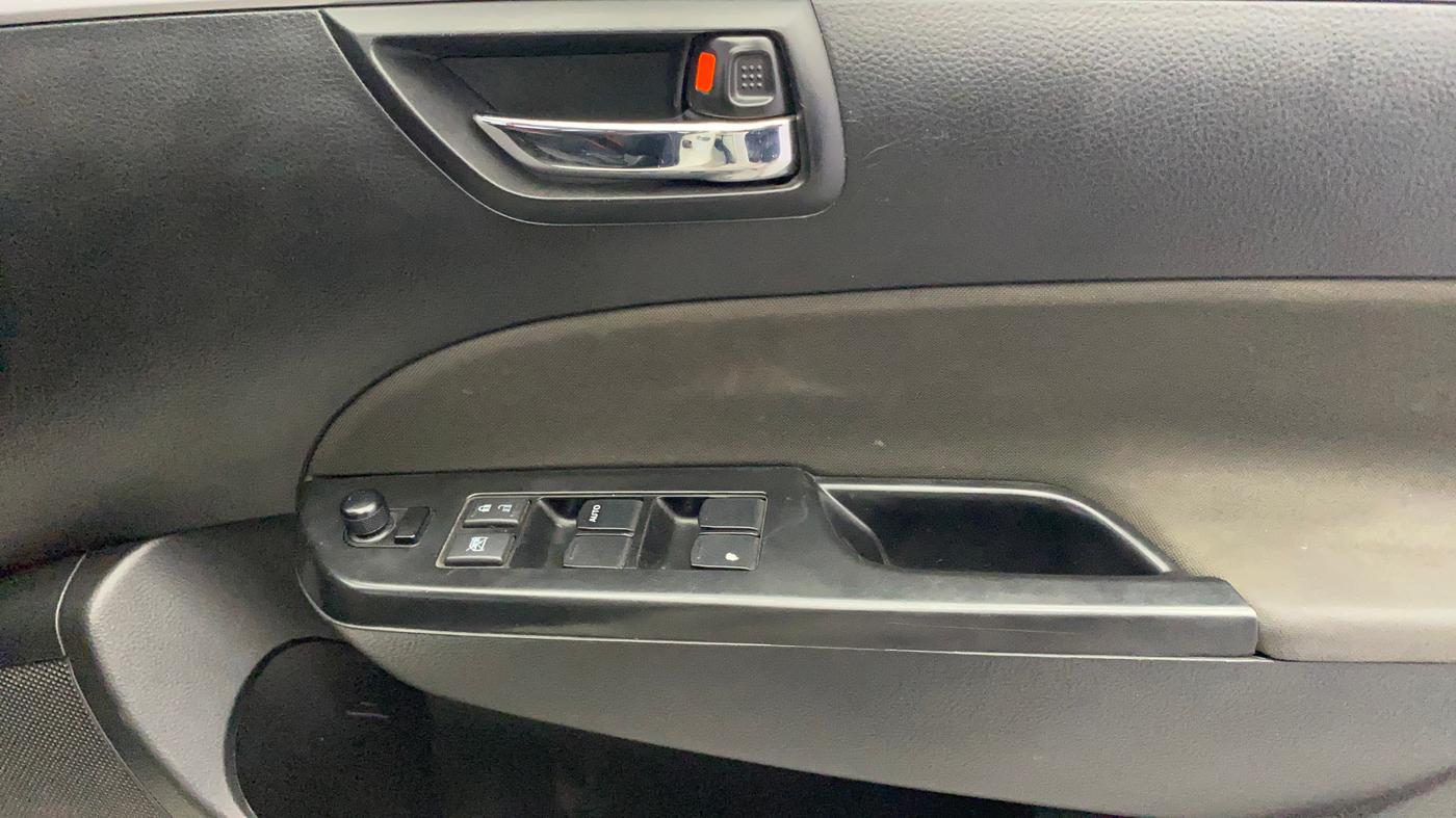 2015 Maruti Swift VDI ABS, Diesel, Manual, 87,316 km, Driver Side Door Panels Control