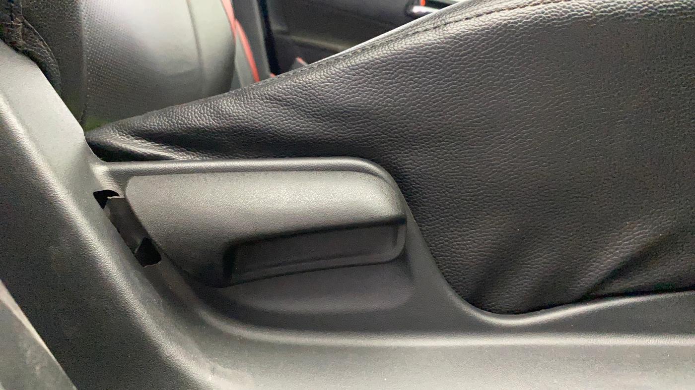 2015 Maruti Swift VDI ABS, Diesel, Manual, 87,316 km, Driver Side Adjustment Panel
