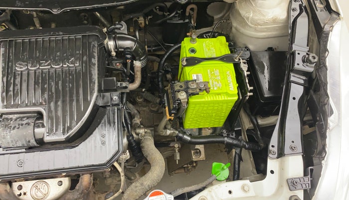 2013 Maruti Swift VXI, Petrol, Manual, 1,30,490 km, Engine View - Left