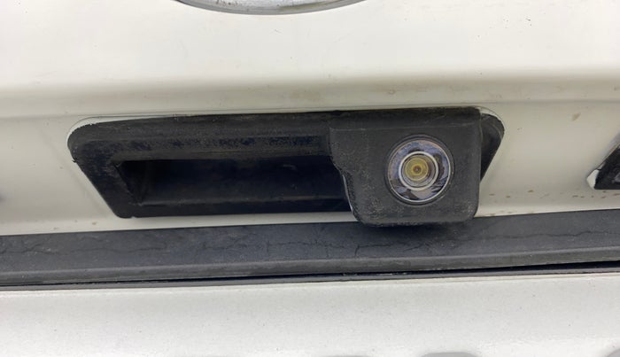 2017 Volkswagen Ameo HIGHLINE PLUS 1.5L AT 16 ALLOY, Diesel, Automatic, 1,45,469 km, Parking Camera