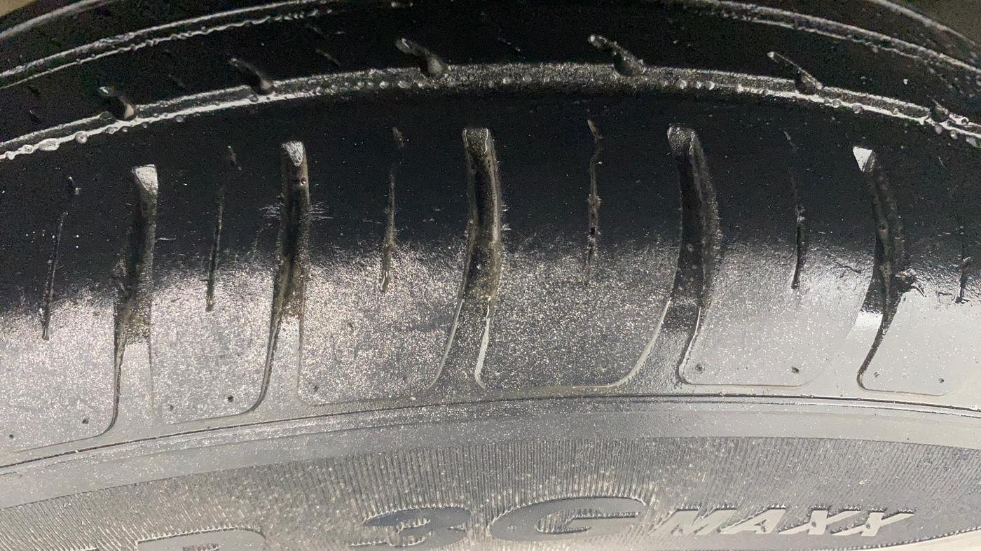 2018 Maruti Dzire VXI AMT, Petrol, Automatic, 59,100 km, Right Rear Tyre Tread