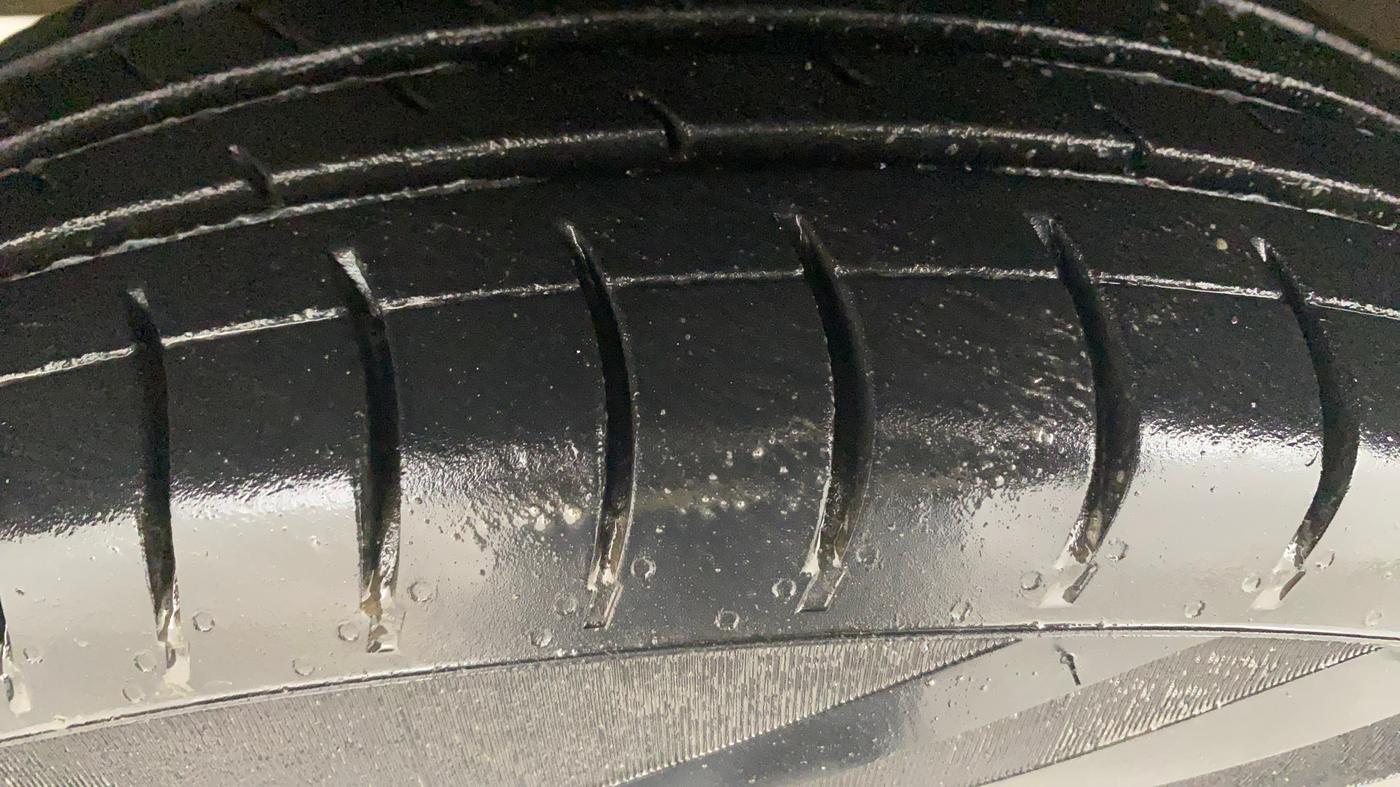 2018 Maruti Dzire VXI AMT, Petrol, Automatic, 59,100 km, Left Front Tyre Tread