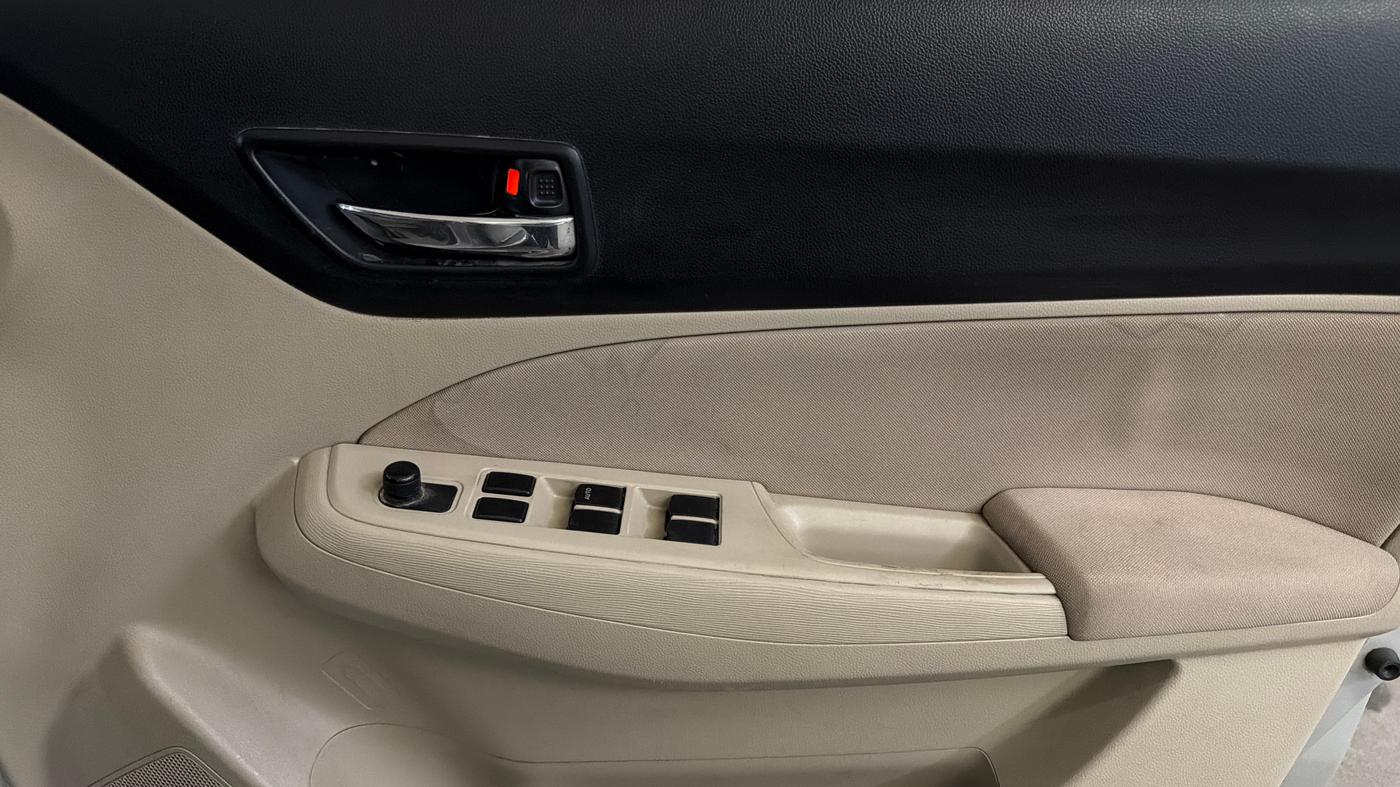 2018 Maruti Dzire VXI, Petrol, Manual, 73,918 km, Driver Side Door Panels Control