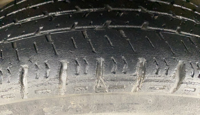 2019 Maruti Alto K10 VXI AMT, Petrol, Automatic, 53,264 km, Left Front Tyre Tread