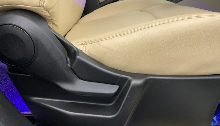 2021 Maruti New Wagon-R 1.0 Lxi (o) cng, CNG, Manual, 46,079 km, Driver Side Adjustment Panel
