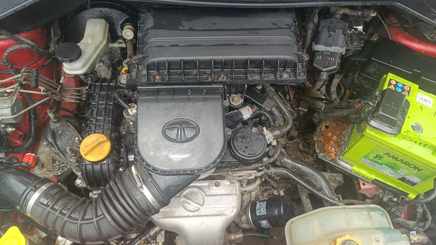 2018 Tata Tiago XZ PETROL, Petrol, Manual, 64,081 km, Engine View