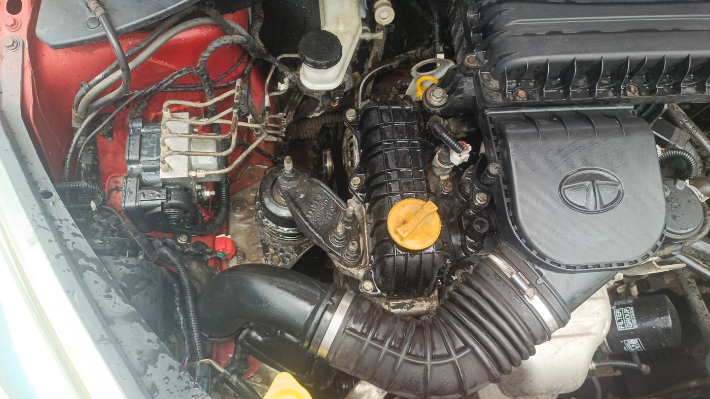 2018 Tata Tiago XZ PETROL, Petrol, Manual, 64,081 km, Engine View - Right