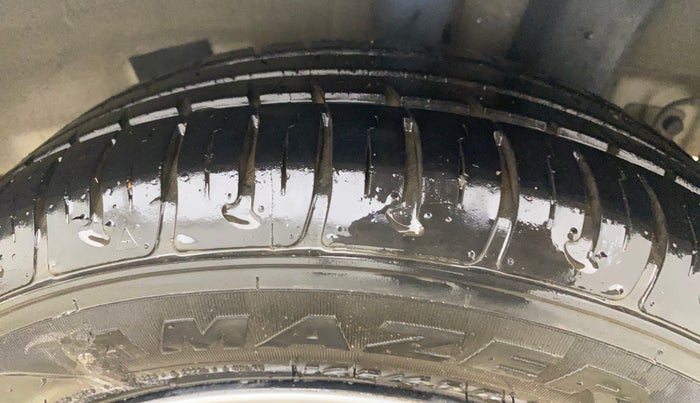 2017 Hyundai Grand i10 MAGNA 1.2 KAPPA VTVT, Petrol, Manual, 47,355 km, Left Rear Tyre Tread