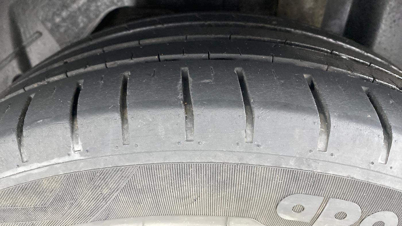 2019 Ford Figo Aspire 1.2 TITANIUM PETROL, Petrol, Manual, 23,407 km, Left Rear Tyre Tread