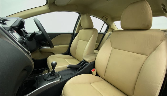 2014 Honda City V MT PETROL, Petrol, Manual, 51,754 km, Right Side Front Door Cabin View