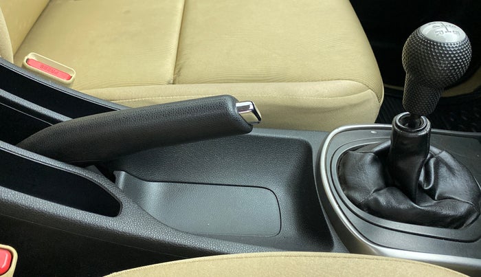 2014 Honda City V MT PETROL, Petrol, Manual, 51,754 km, Gear Lever