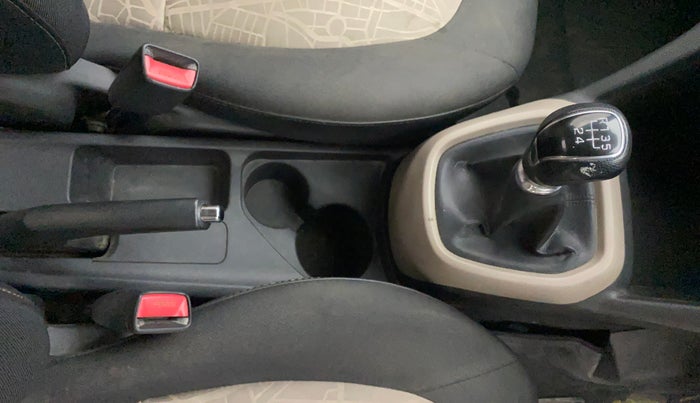 2014 Hyundai Grand i10 ASTA 1.1 CRDI (O), Diesel, Manual, 81,419 km, Gear Lever