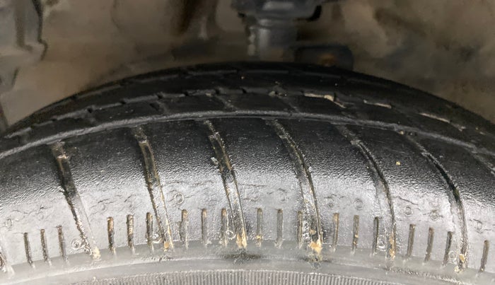 2016 Maruti Celerio VXI AMT, Petrol, Automatic, 91,863 km, Left Front Tyre Tread