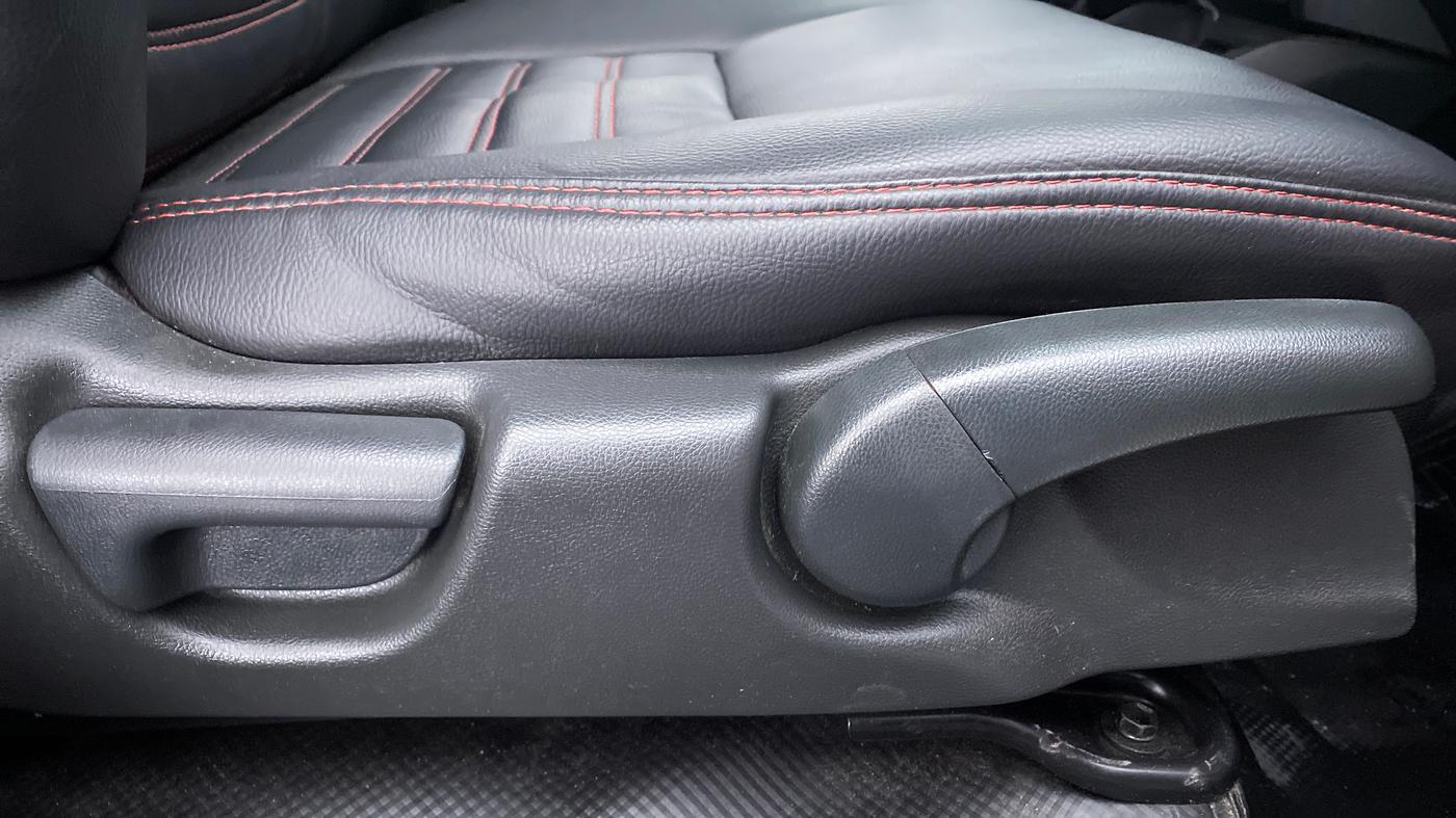 2019 Honda WR-V 1.2 i-VTEC VX MT, Petrol, Manual, 24,785 km, Driver Side Adjustment Panel