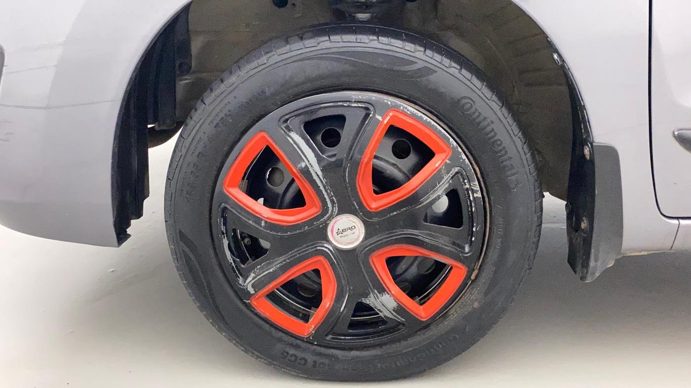 2013 Maruti Wagon R 1.0 VXI, Petrol, Manual, 69,202 km, Left Front Wheel