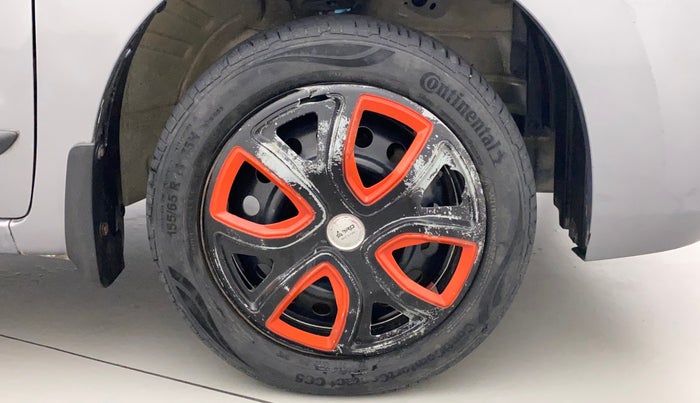 2013 Maruti Wagon R 1.0 VXI, Petrol, Manual, 69,202 km, Right Front Wheel