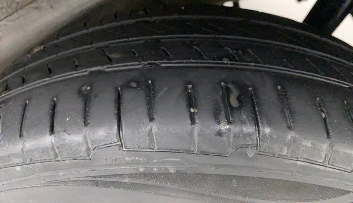 2013 Maruti Wagon R 1.0 VXI, Petrol, Manual, 69,202 km, Left Rear Tyre Tread