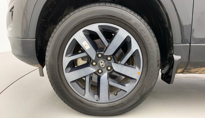 2022 Tata Safari XZA PLUS DARK EDITION, Diesel, Automatic, 11,104 km, Left Front Wheel