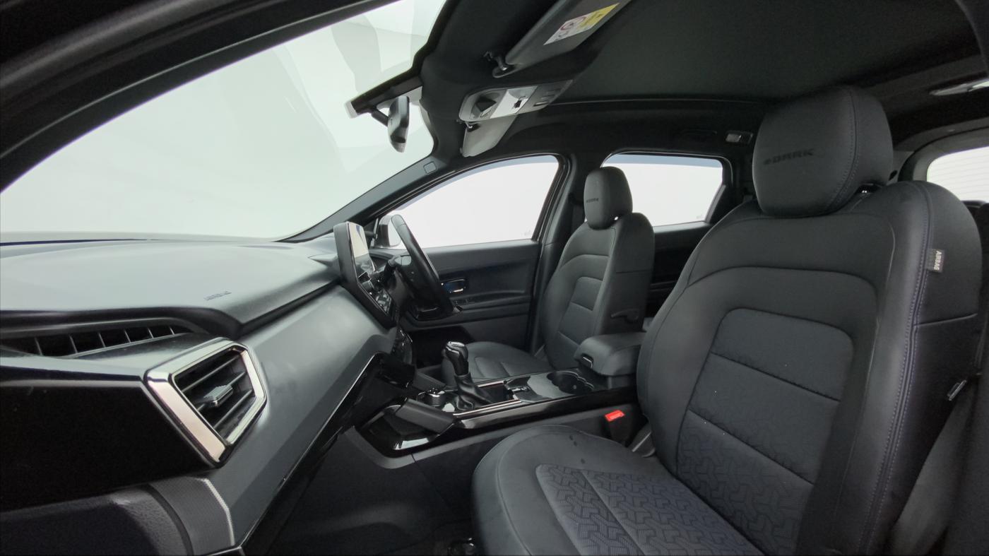 2022 Tata Safari XZA PLUS DARK EDITION, Diesel, Automatic, 11,104 km, Right Side Front Door Cabin