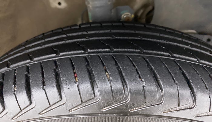 2021 Maruti New Wagon-R 1.0 Lxi (o) cng, CNG, Manual, 30,766 km, Right Front Tyre Tread