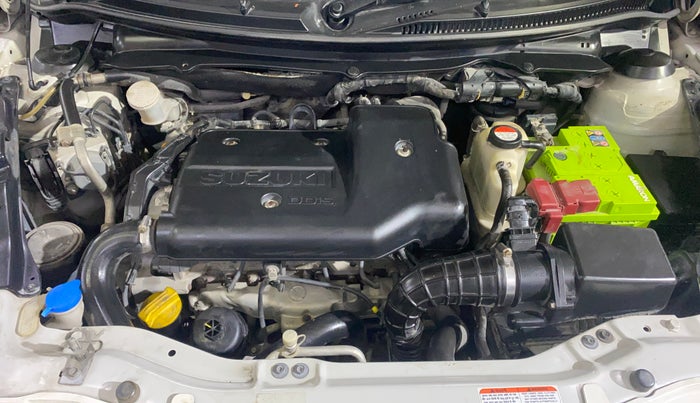 2015 Maruti Swift VDI, Diesel, Manual, 79,135 km, Engine View