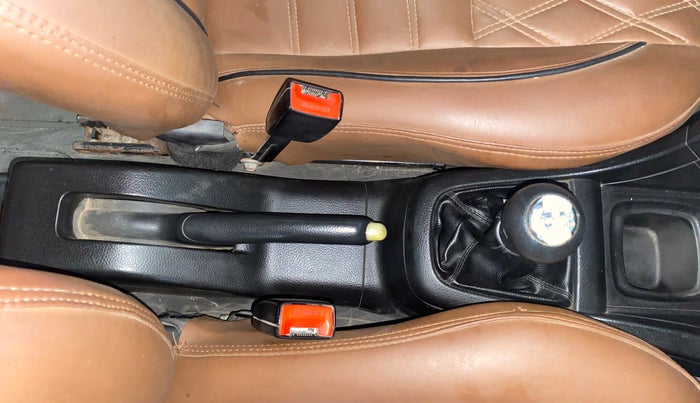 2015 Maruti Swift VDI, Diesel, Manual, 79,135 km, Gear Lever