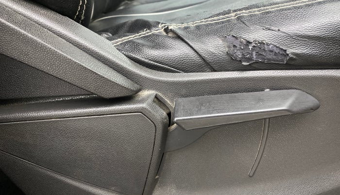 2017 Ford Ecosport TREND+ 1.0L ECOBOOST, Petrol, Manual, 61,960 km, Driver Side Adjustment Panel