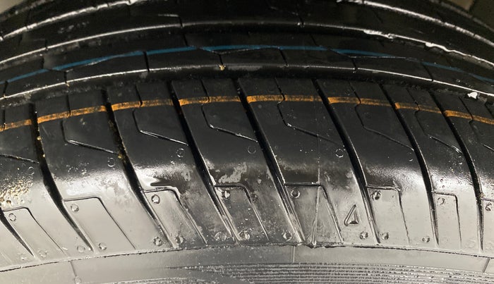 2017 Ford Ecosport TREND+ 1.0L ECOBOOST, Petrol, Manual, 61,960 km, Left Front Tyre Tread