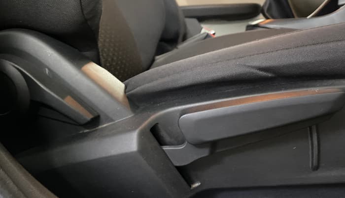 2023 Tata ALTROZ XM PETROL, Petrol, Manual, 17,053 km, Driver Side Adjustment Panel