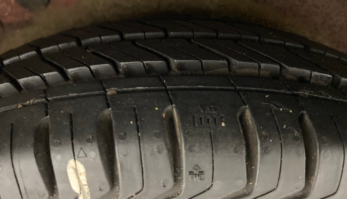 2010 Hyundai i10 SPORTZ 1.2, Petrol, Manual, 95,490 km, Right Rear Tyre Tread