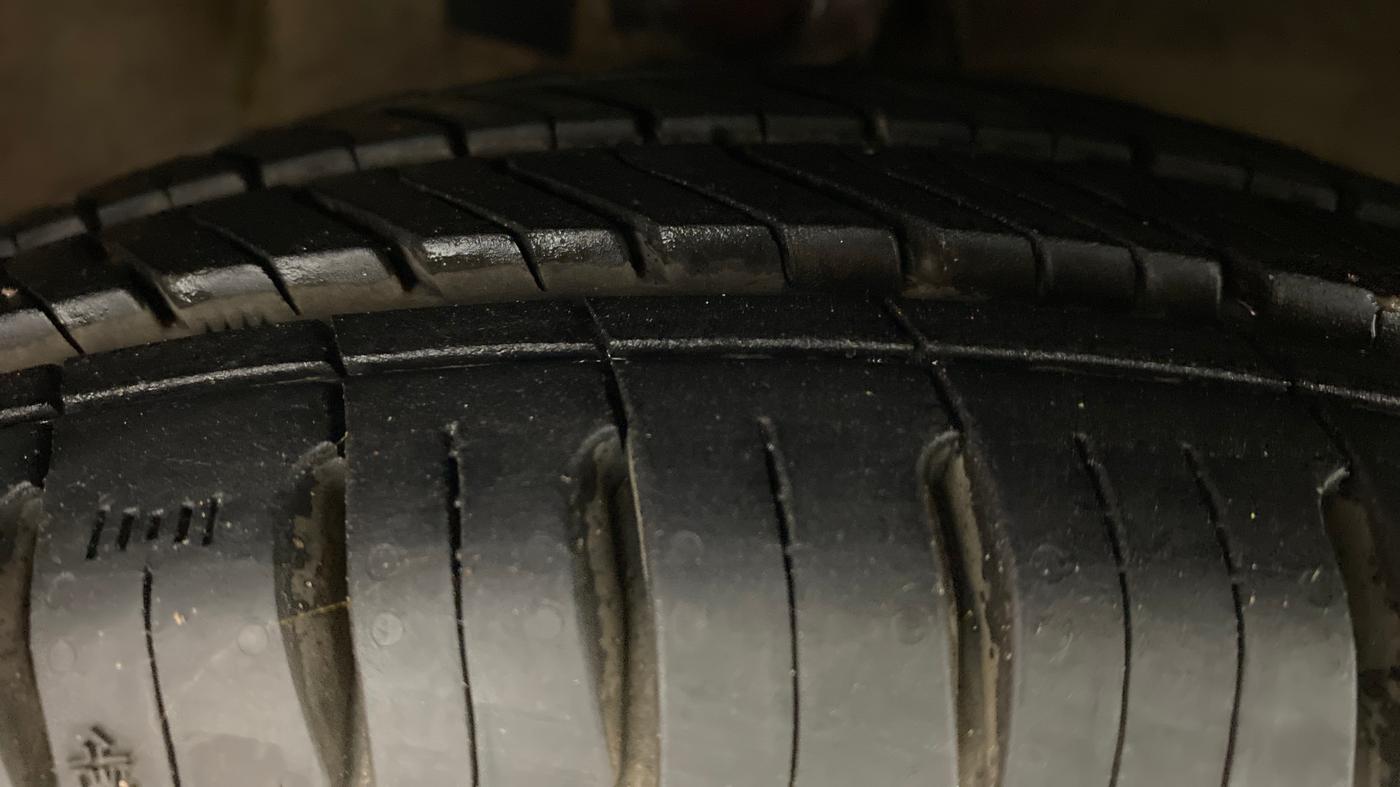 2010 Hyundai i10 SPORTZ 1.2, Petrol, Manual, 95,490 km, Right Front Tyre Tread