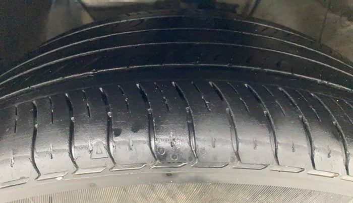 2021 Hyundai NEW I20 ASTA (O) 1.0 TURBO GDI DCT, Petrol, Automatic, 38,737 km, Left Front Tyre Tread