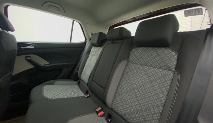 2022 Volkswagen TAIGUN HIGHLINE 1.0 TSI AT, Petrol, Automatic, 3,359 km, Right Side Rear Door Cabin