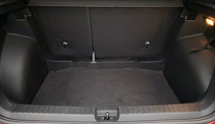 2022 Volkswagen TAIGUN HIGHLINE 1.0 TSI AT, Petrol, Automatic, 3,359 km, Boot Inside