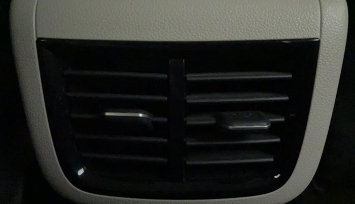 2022 Volkswagen TAIGUN HIGHLINE 1.0 TSI AT, Petrol, Automatic, 3,359 km, Rear AC Vents