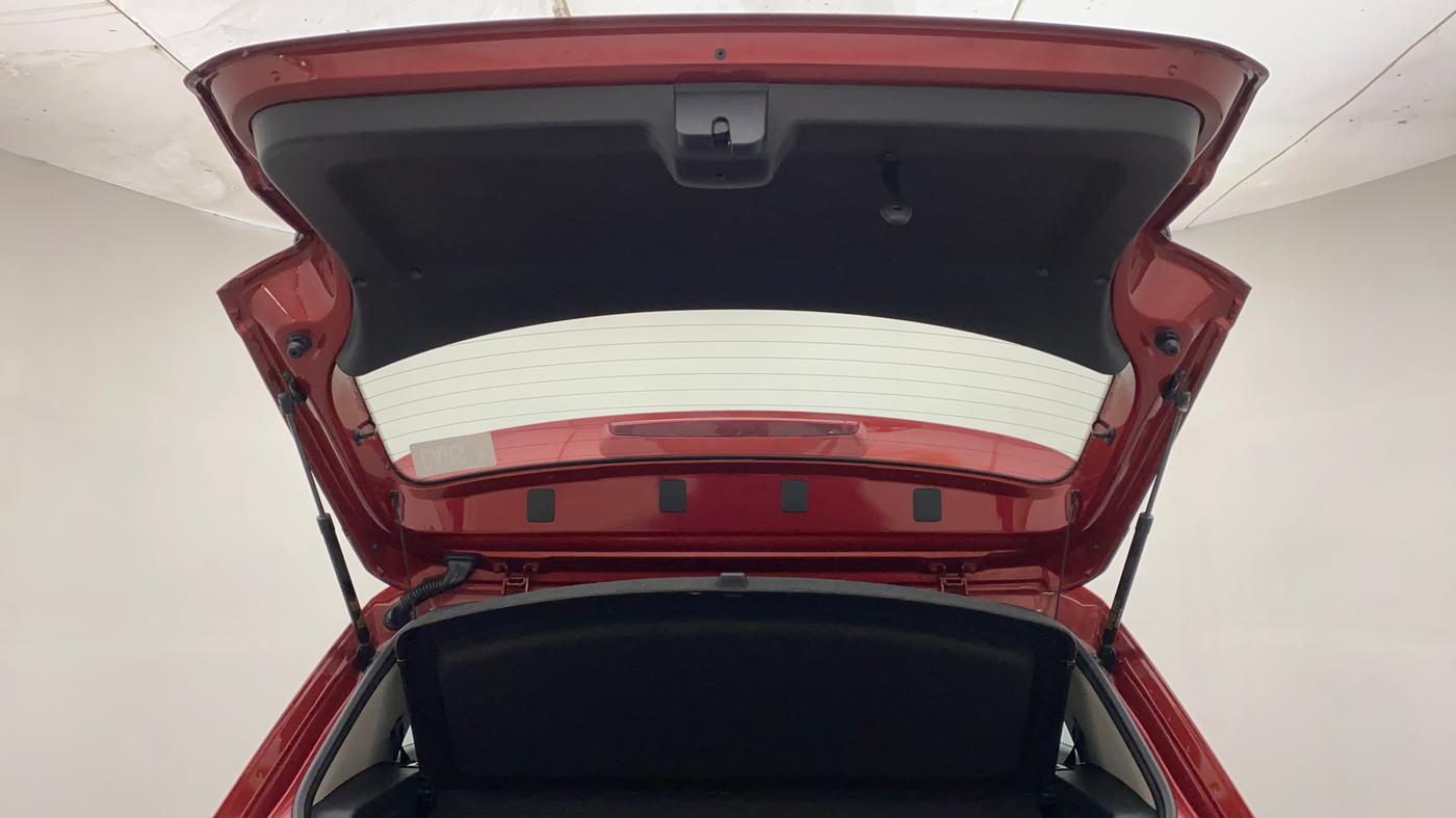 2022 Volkswagen TAIGUN HIGHLINE 1.0 TSI AT, Petrol, Automatic, 3,359 km, Boot Door Open