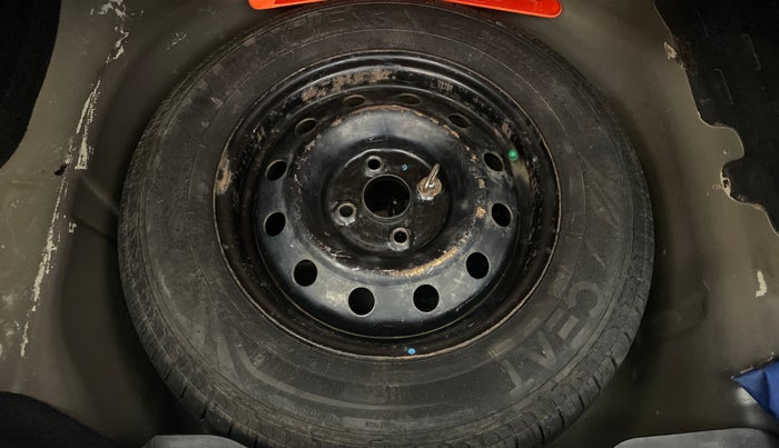 2015 Maruti Swift Dzire VXI, Petrol, Manual, 51,668 km, Spare Tyre