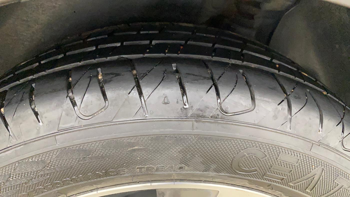 2019 Hyundai Creta SX AT 1.6 PETROL, Petrol, Automatic, 86,966 km, Left Rear Tyre Tread