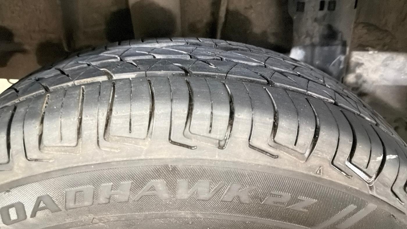 2022 Renault TRIBER RXT, Petrol, Manual, 72,957 km, Right Rear Tyre Tread