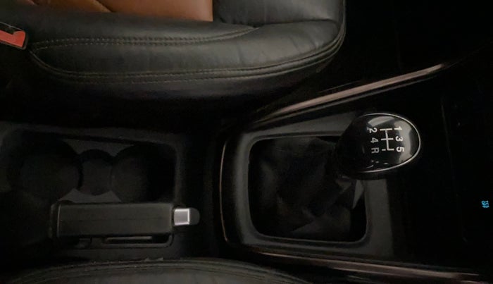 2019 Ford Ecosport TITANIUM 1.5L DIESEL, Diesel, Manual, 1,35,058 km, Gear Lever