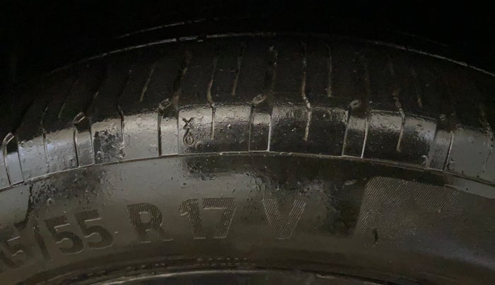 2019 Ford Ecosport TITANIUM 1.5L DIESEL, Diesel, Manual, 1,35,058 km, Right Front Tyre Tread