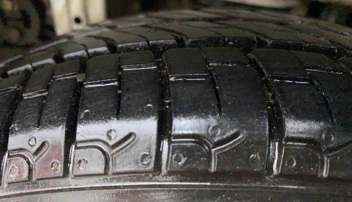2011 Maruti Alto K10 VXI, Petrol, Manual, 92,835 km, Right Rear Tyre Tread