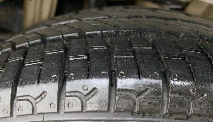 2011 Maruti Alto K10 VXI, Petrol, Manual, 92,835 km, Left Rear Tyre Tread
