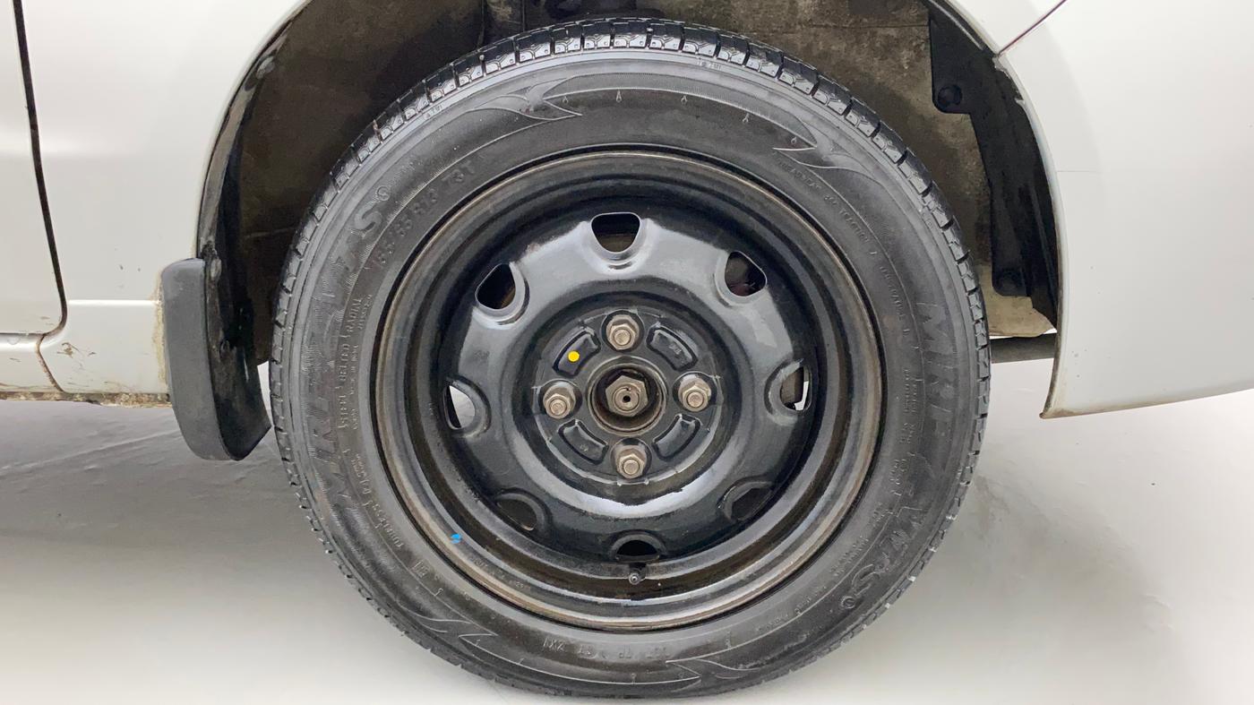 2011 Maruti Alto K10 VXI, Petrol, Manual, 92,835 km, Right Front Wheel