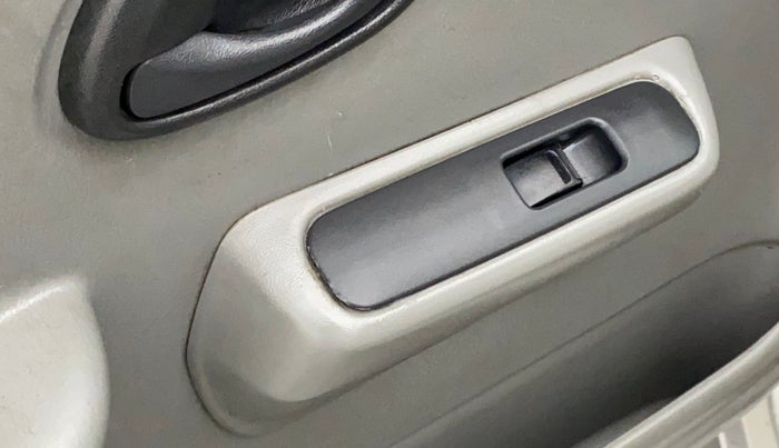 2011 Maruti Alto K10 VXI, Petrol, Manual, 92,835 km, Left front window switch / handle - Window making noise/ moving slow
