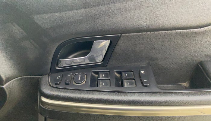 2018 Tata Hexa XTA 4X2 7 STR, Diesel, Automatic, 87,989 km, Driver Side Door Panels Control