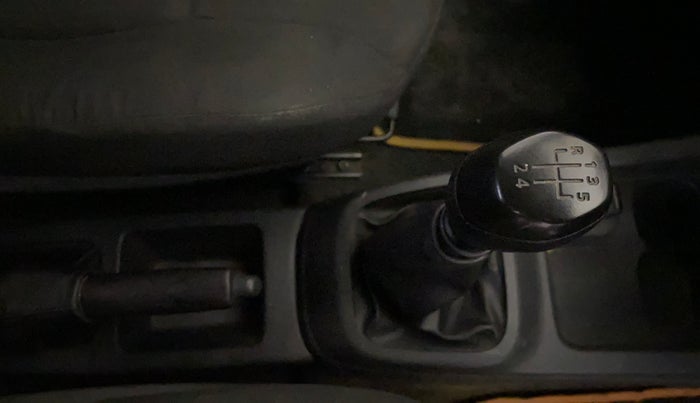 2015 Renault Kwid RXT 0.8, Petrol, Manual, 29,447 km, Gear Lever