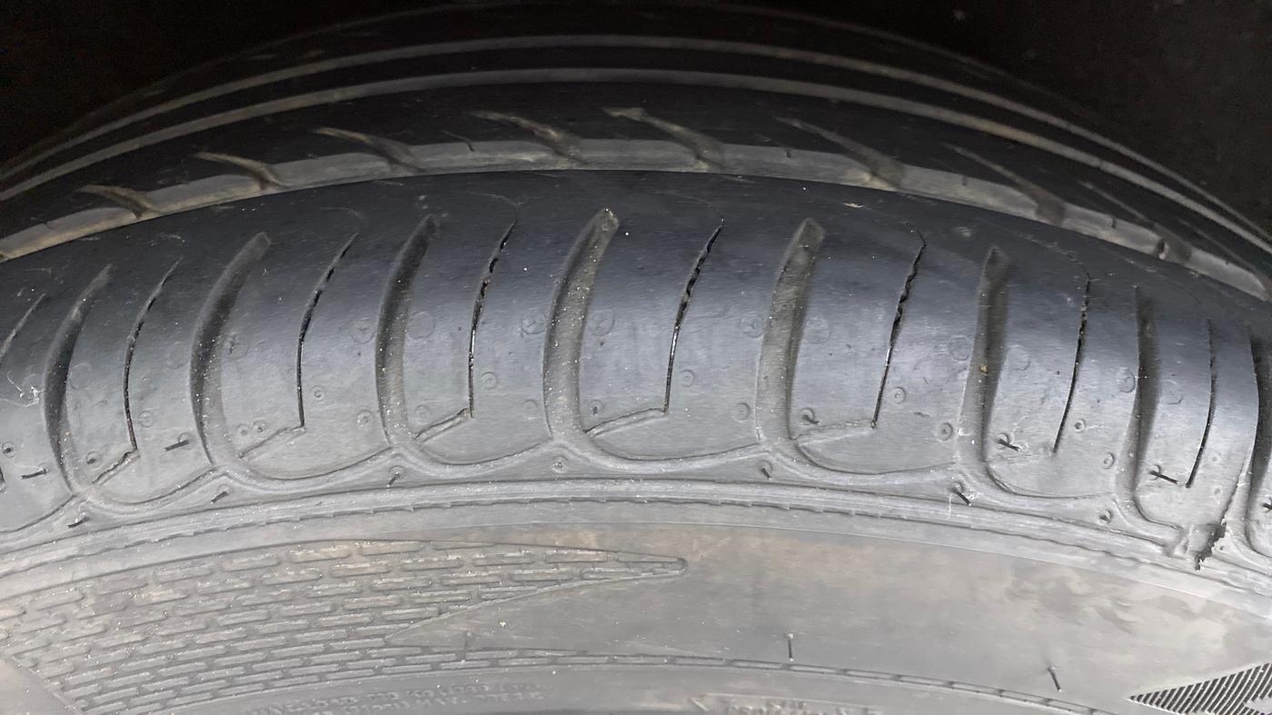 2014 Ford Ecosport 1.5TITANIUM TDCI, Diesel, Manual, 87,301 km, Right Rear Tyre Tread
