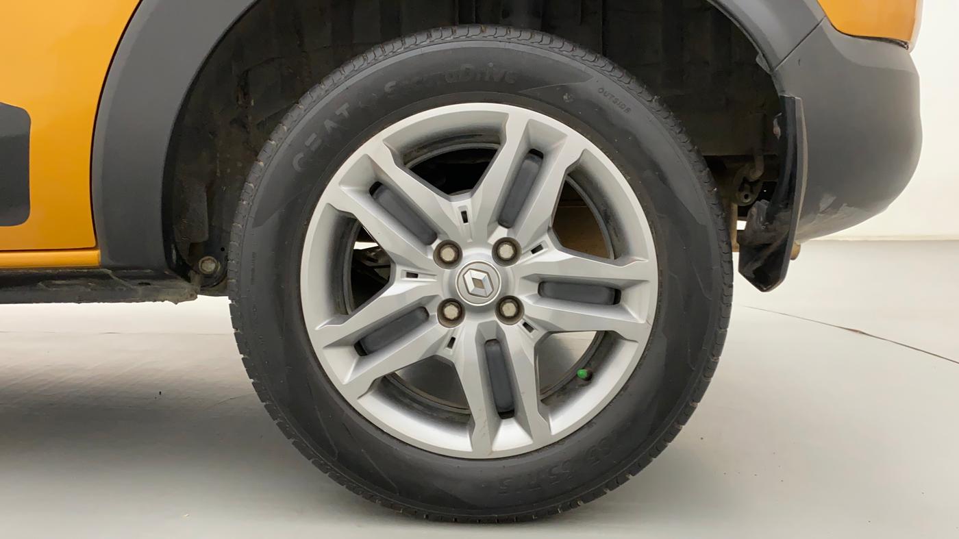 2020 Renault TRIBER RXZ AMT, Petrol, Automatic, 38,079 km, Left Rear Wheel